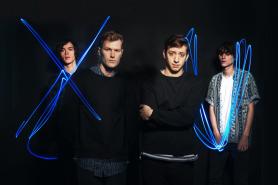 BILD: http://diymag.com/2015/01/19/gengahr-unveil-new-single-shes-a-witch